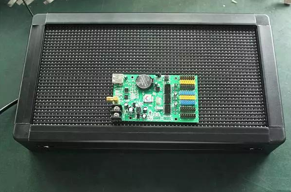 led显示屏控制卡怎么接？